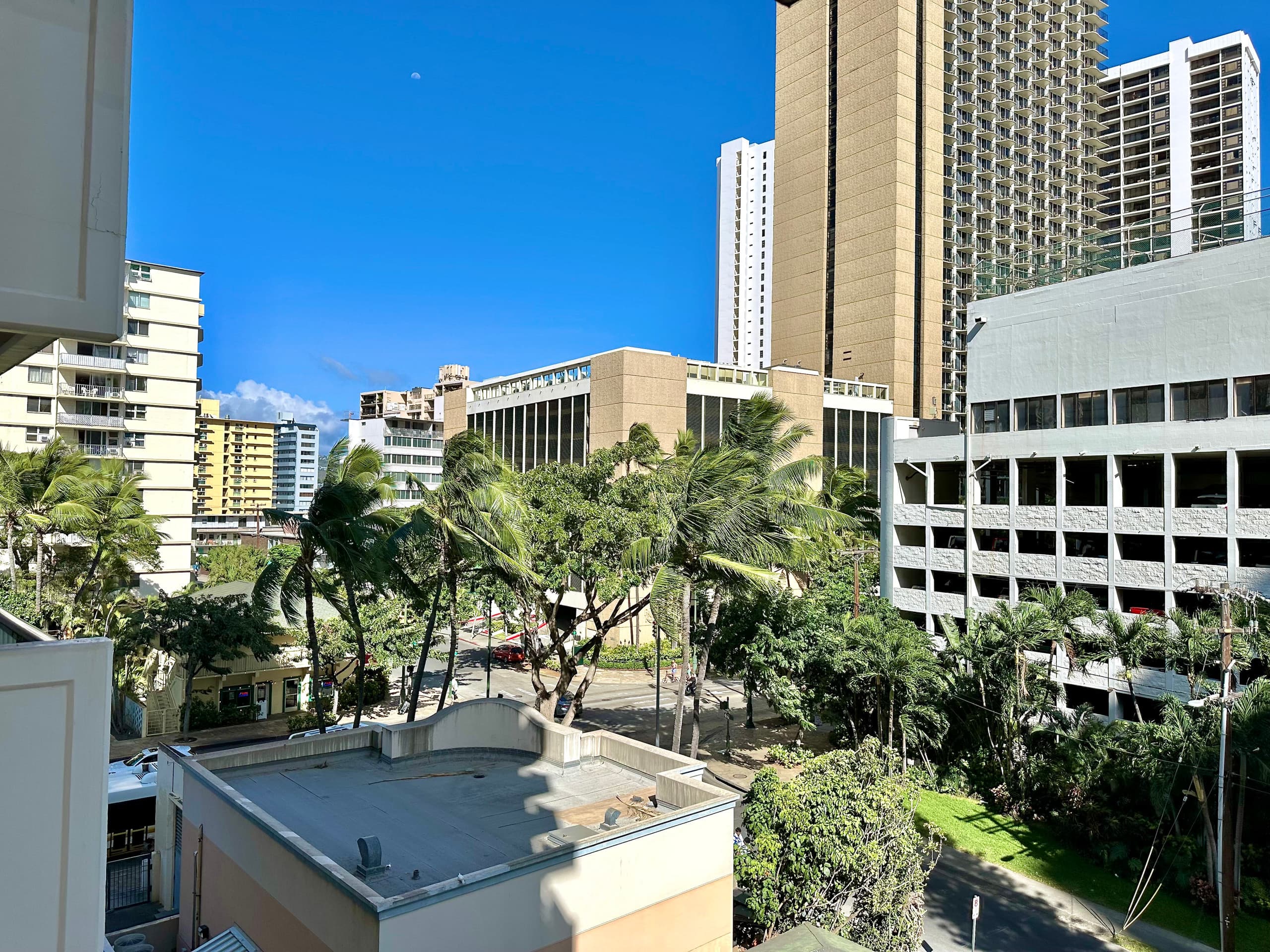 Walk to the Beach! Modern 3Bed, 2Bath AC, Parking - Image 29