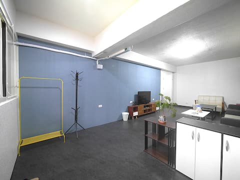 Taipei Ximending ~ Blue Sky ~ (Elevator/Private Entrance ~ Extra charge for more than 10 people ~ No