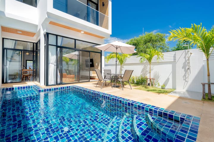 Private Villa In Gated Residence - 푸켓