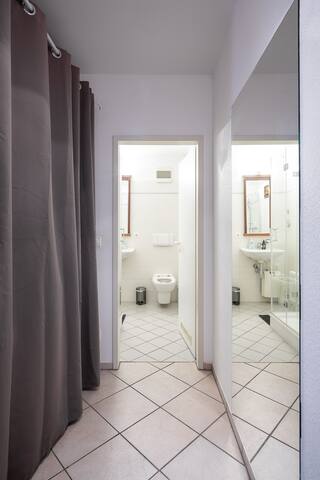 Central Spacious Apartment gallery image 4