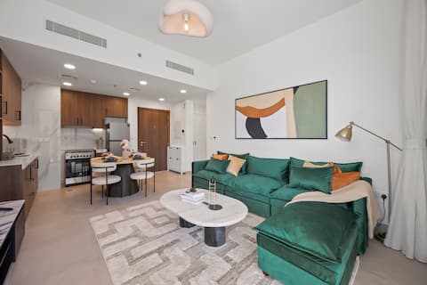 Popular Airbnb listing: Luxury 1BR Apartment in Al Yalayis 2