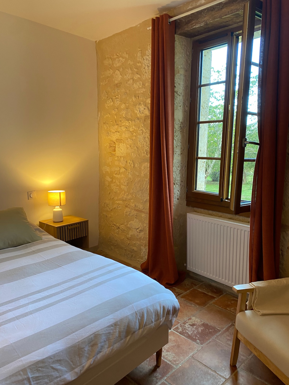 غرفة النوم 2