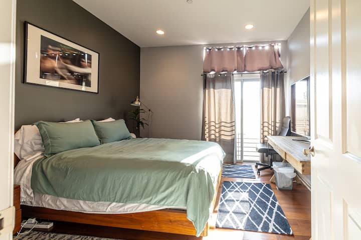 Chambre 2 (lit Queen Size)