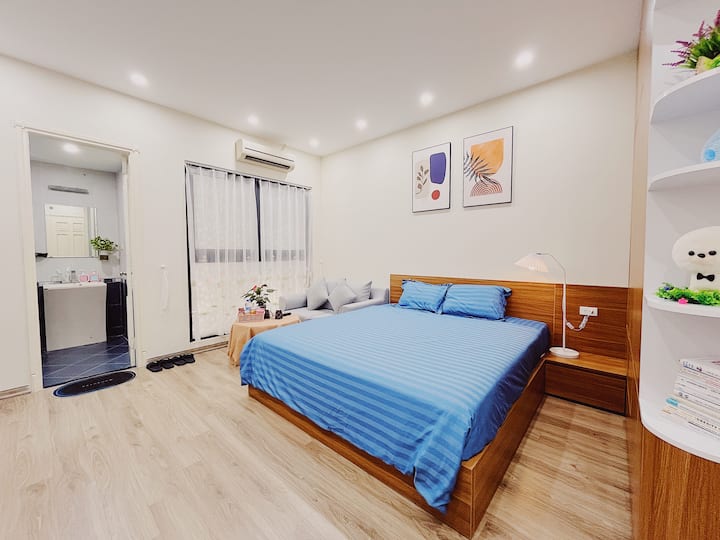 Bright Studio · West Lake · Easy City Access - Hanoi