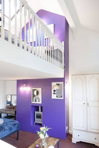 10 min to City Centre | Spacious 6 BR + Garden gallery image 5