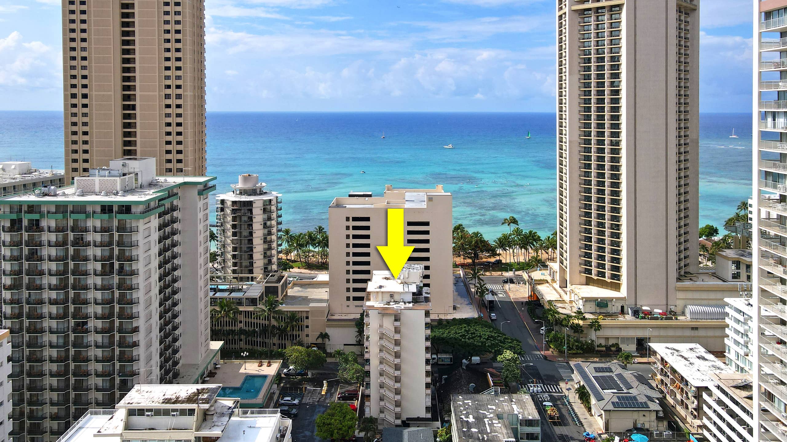 Waikiki King Studio near Beach at The Seashore - Image 15