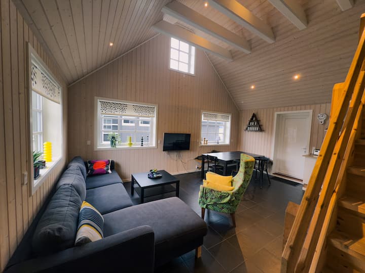 Ró - Turfroof Cottage W/ Hot-tub In Cozy Skálavík - フェロー諸島