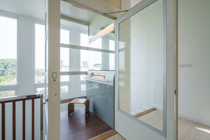 Modern Luxury 6BR Pool Villa w/ Lift & Gym gallery image 5