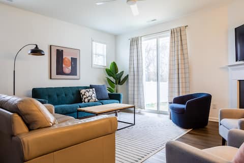 Downtown Clayton 4BR | Pets | Sleeps 10 + Yard
