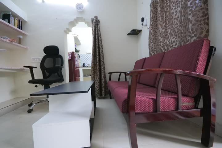 Sehemu ya Kuishi yenye starehe yenye T
mchanganyiko wa raditional