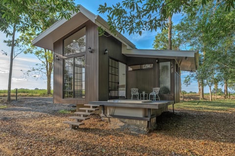 Jacuzzi+ King Size bed & Volcano View -La Fortuna
