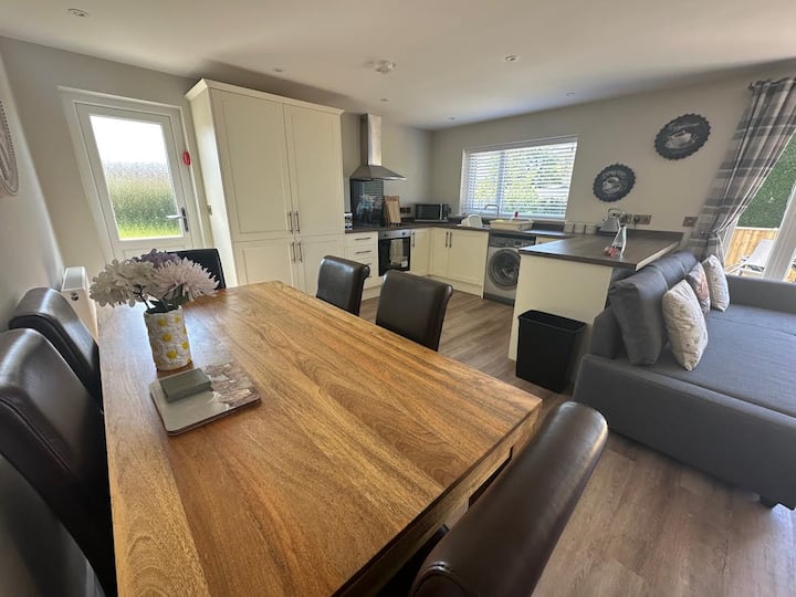 Modern New Build Bungalow - Hereford