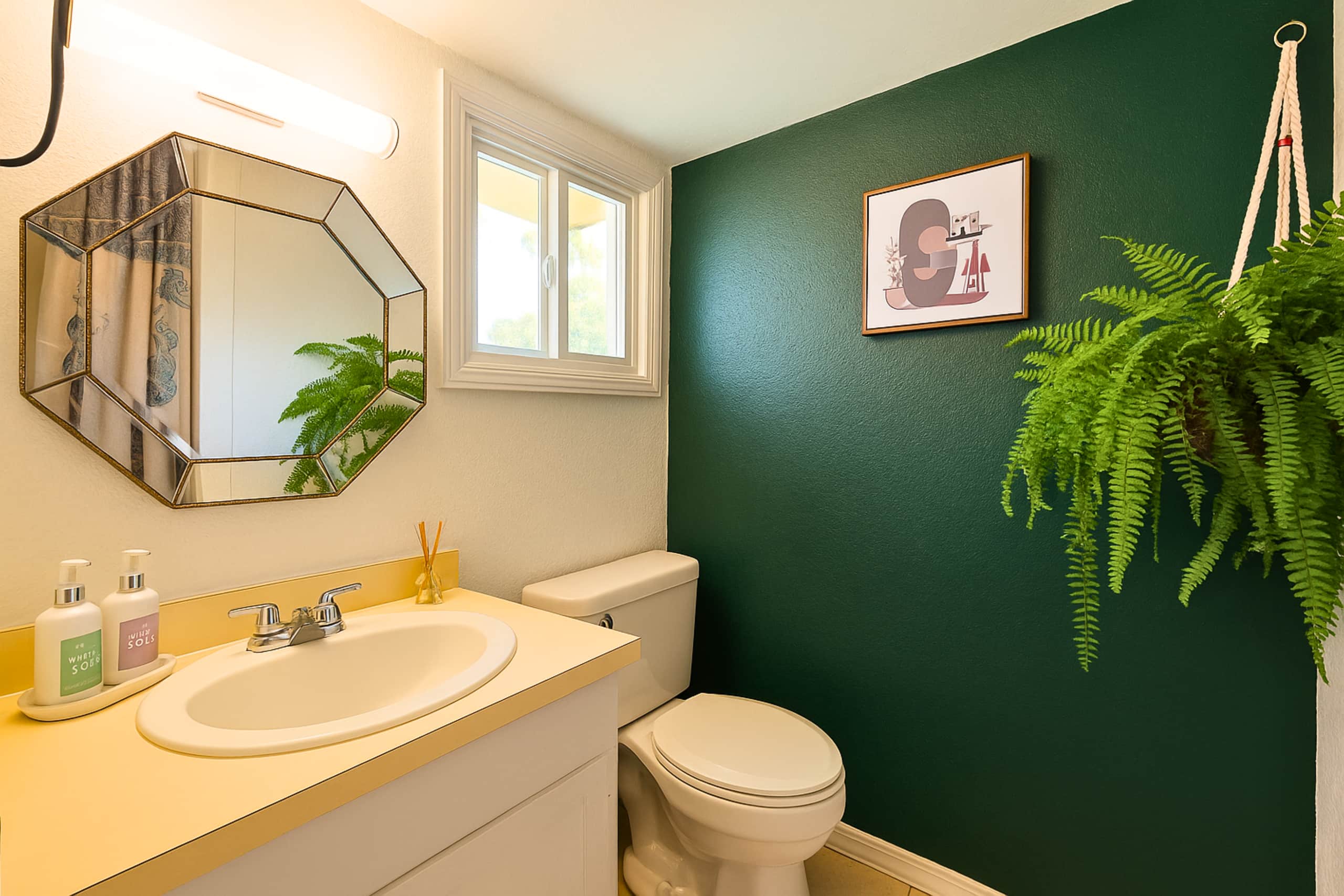 Aloha Magic Cottage w/ Private Porch & Ocean Views - Photo 10
