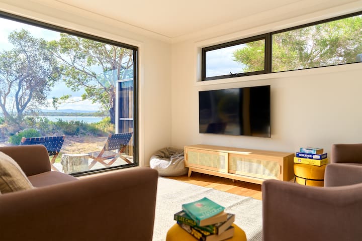 Joeys Place -Waterfront family home @ Freycinet!
