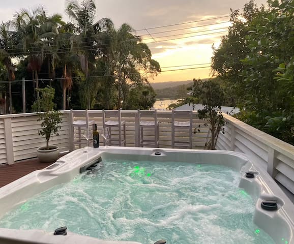 Newport-Beach home with spa