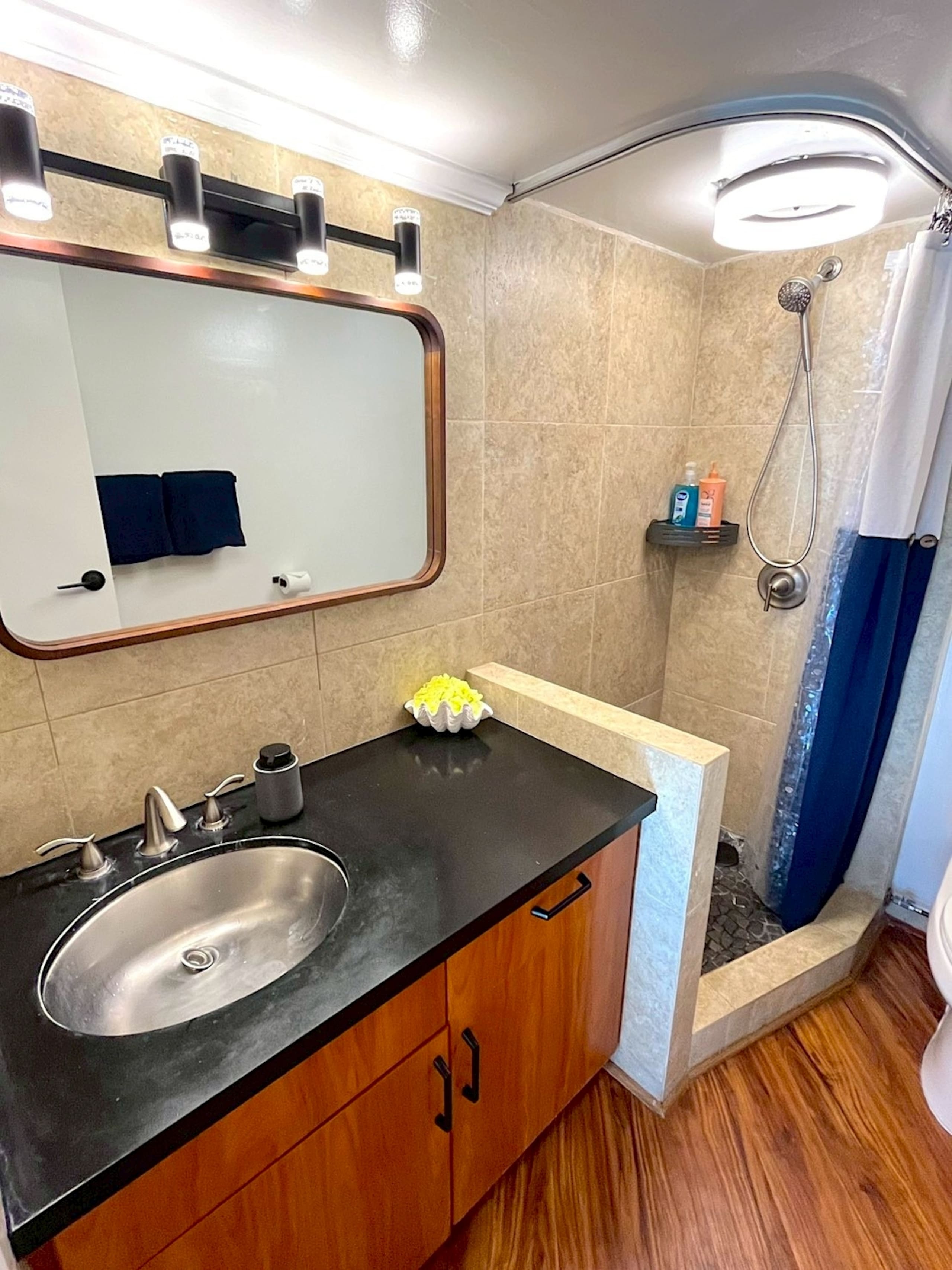 Condo in Honolulu · ★4.75 · 1 bedroom · 1 bed · 1 private bath - Image 27