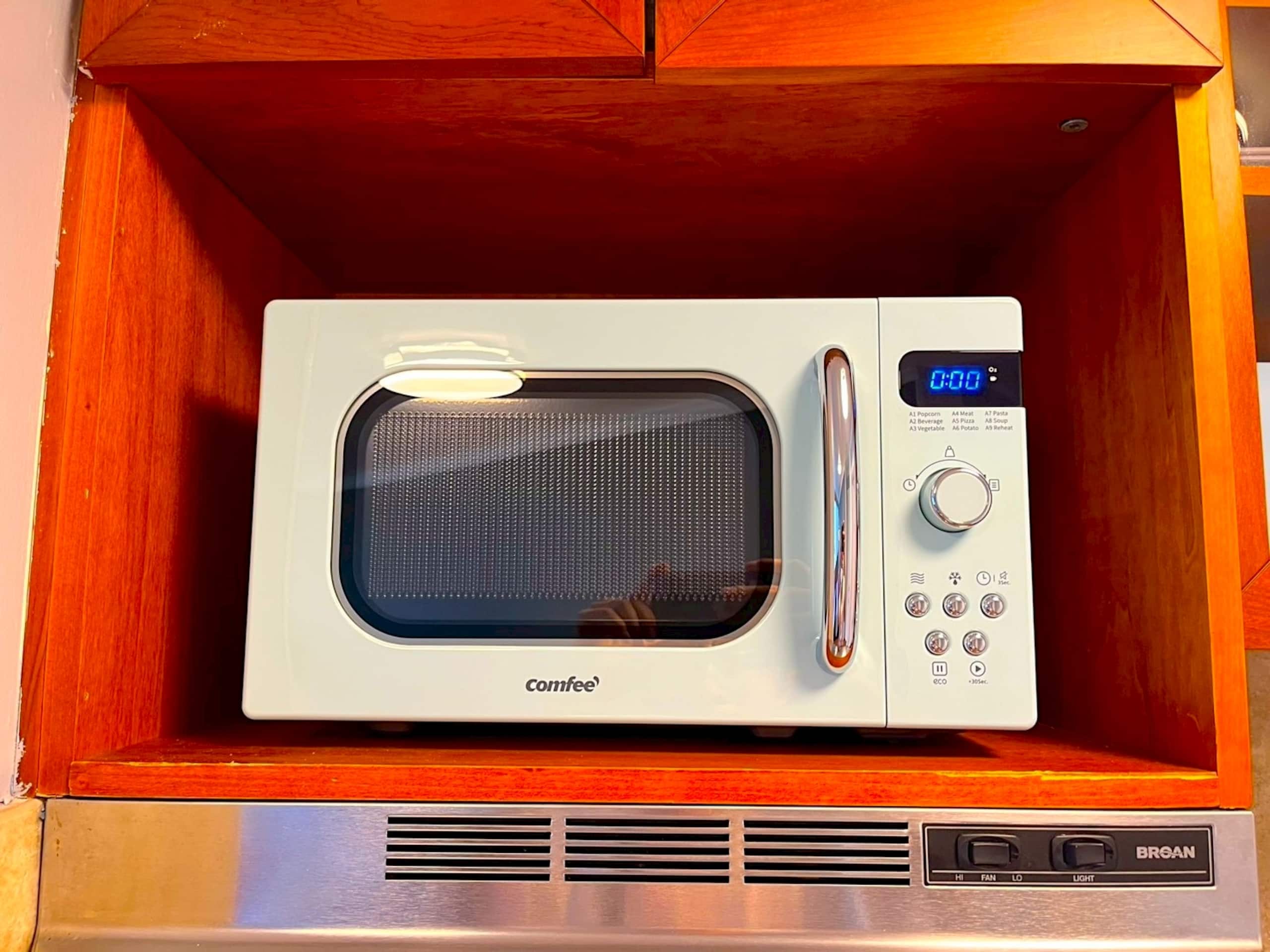 Condo in Honolulu · ★4.75 · 1 bedroom · 1 bed · 1 private bath - Image 7