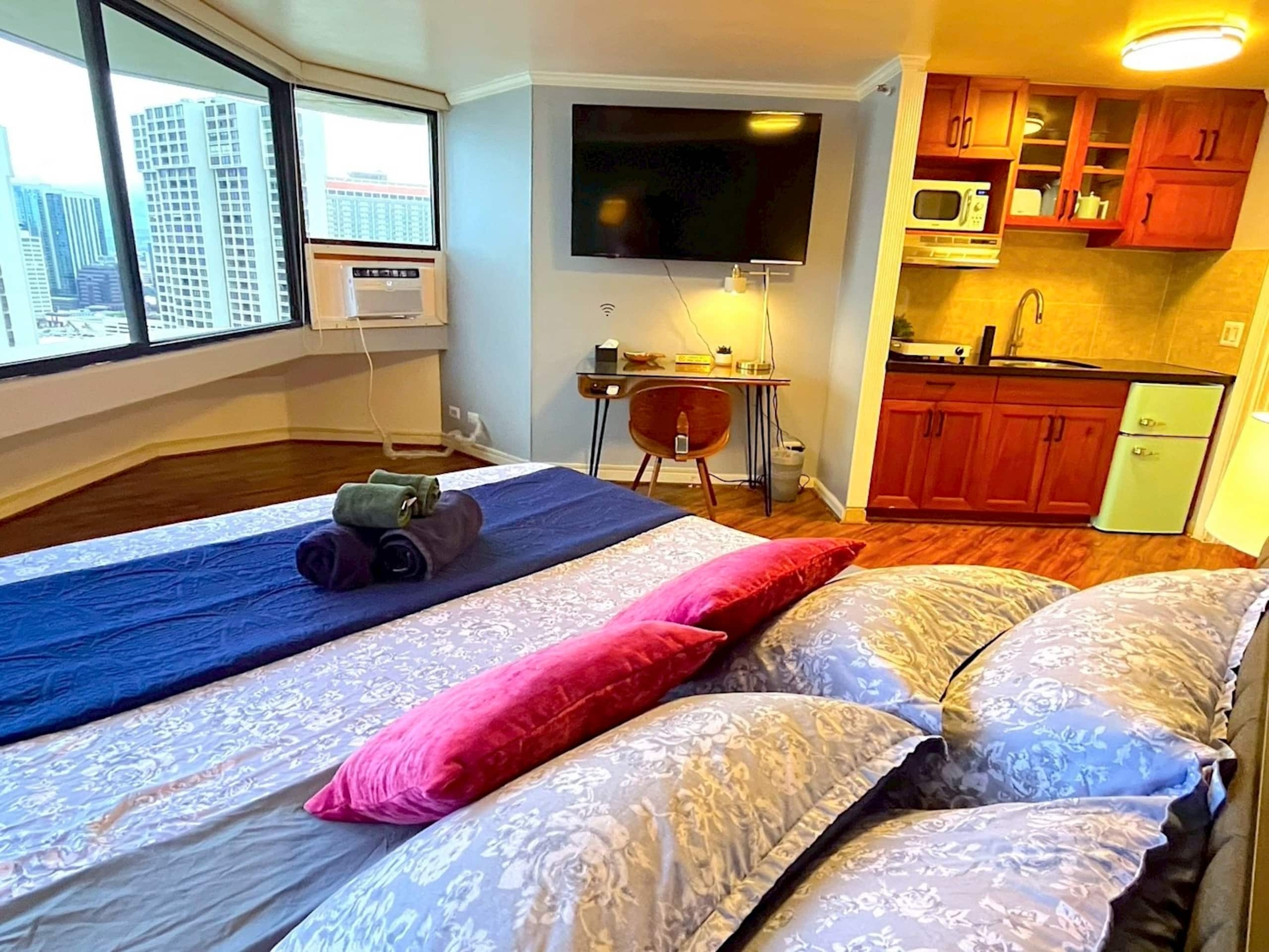Condo in Honolulu · ★4.75 · 1 bedroom · 1 bed · 1 private bath - Image 16