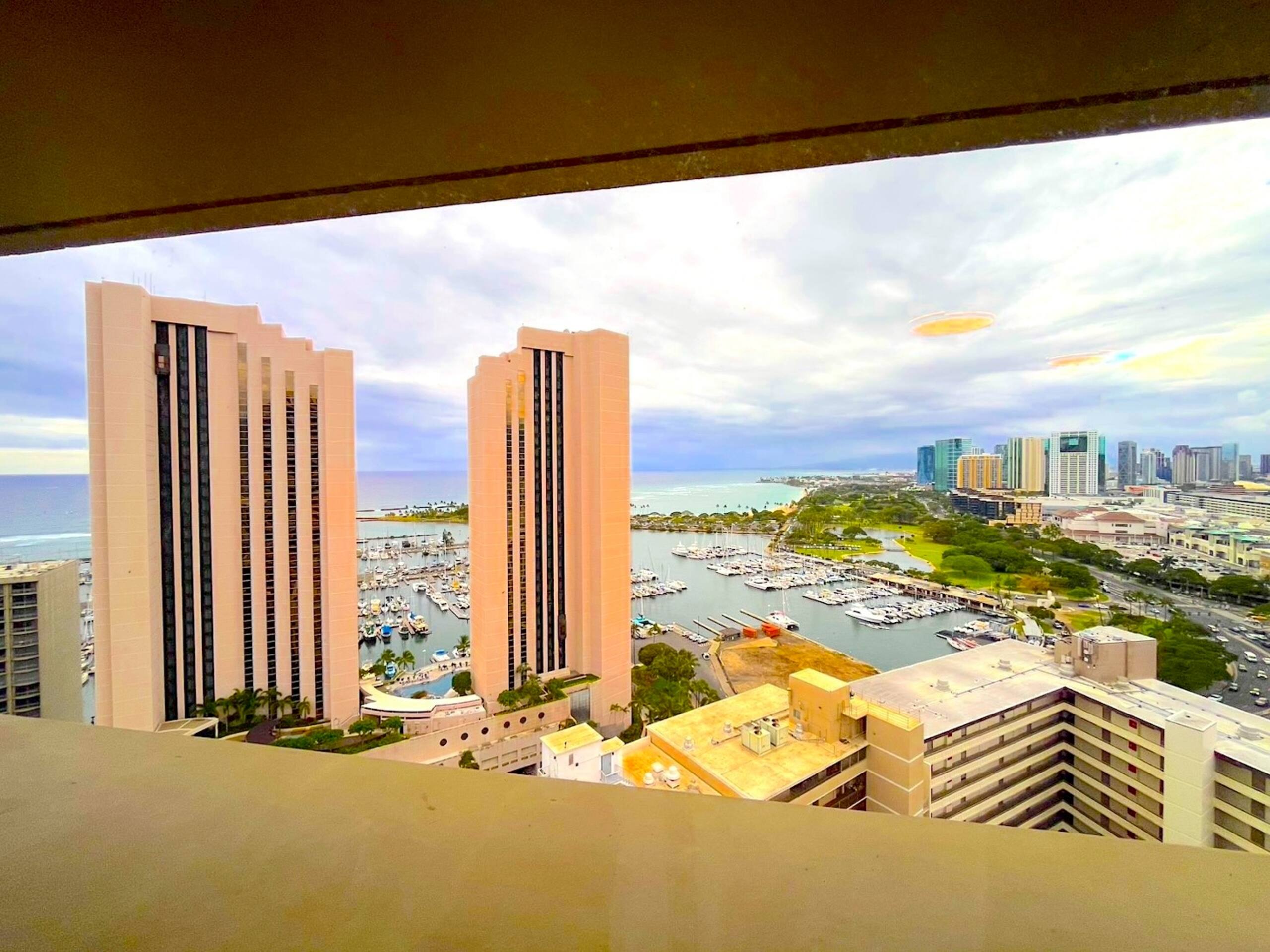 Condo in Honolulu · ★4.68 · 1 bedroom · 1 bed · 1 bath - Image 34