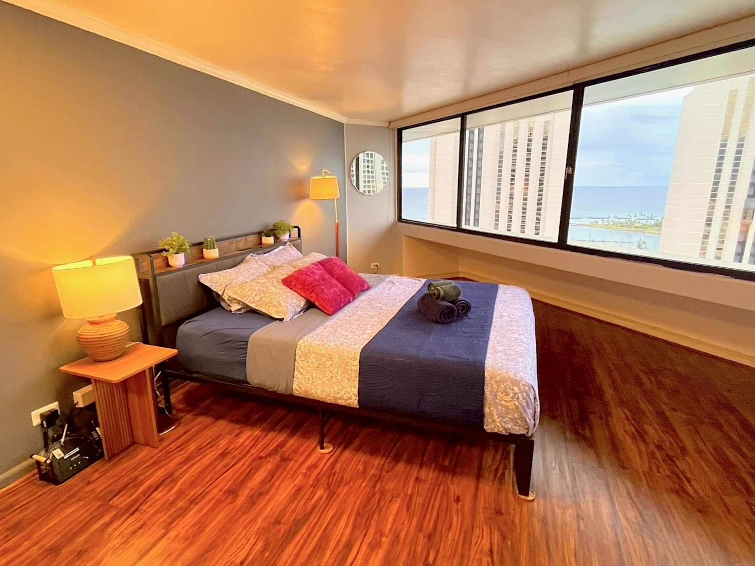 Condo in Honolulu · ★4.68 · 1 bedroom · 1 bed · 1 bath - Image 15