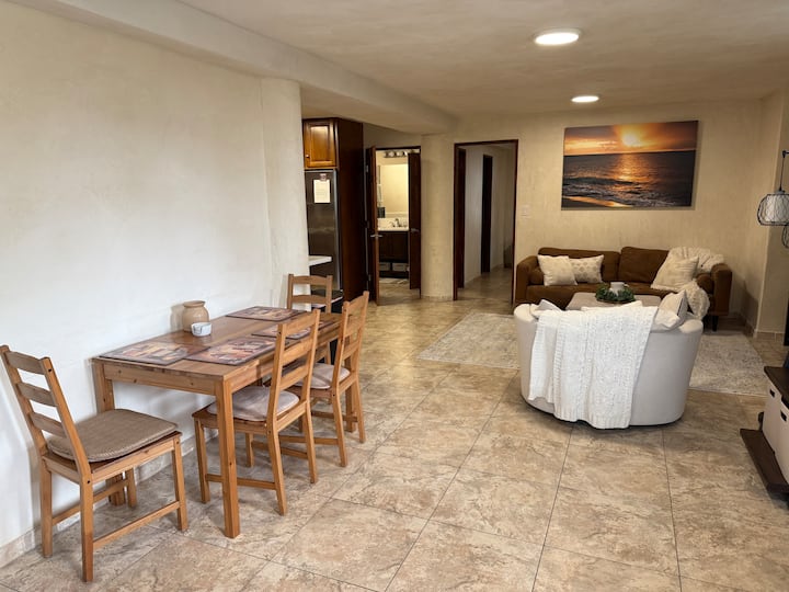 Charming Apartment In Escondido - 에스콘디도