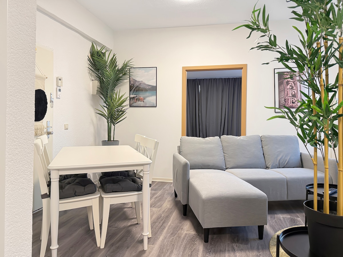 Top Airbnb: Marienplatz: Central apt for 9 à Lehen