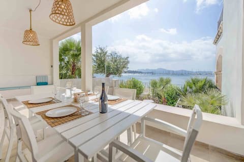Airbnb con mejor rendimiento: Beachfront House on Voramar Pinewalk en Pollença