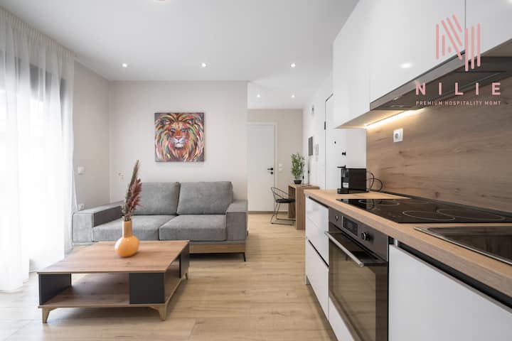 Terra Suites | Apartment With Balcony - Thessaloniki