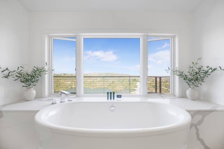 Luxury Bel Air Hideaway with Poolside Views