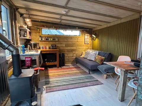 Successful Airbnb property: Cosy Pet Friendly Eco Cabin in Far West Cornwall in St. Just