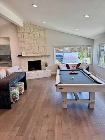 Large House 3 Blocks from La Jolla Shores Beach gallery image 3