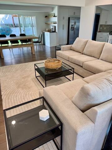 Large House 3 Blocks from La Jolla Shores Beach gallery image 5