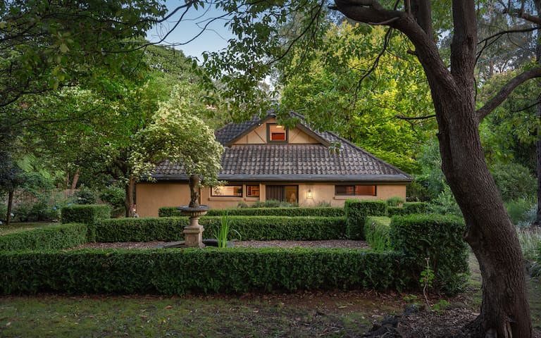 Magical Escape Emerald