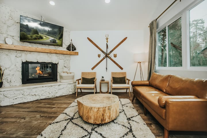 Living room image 1