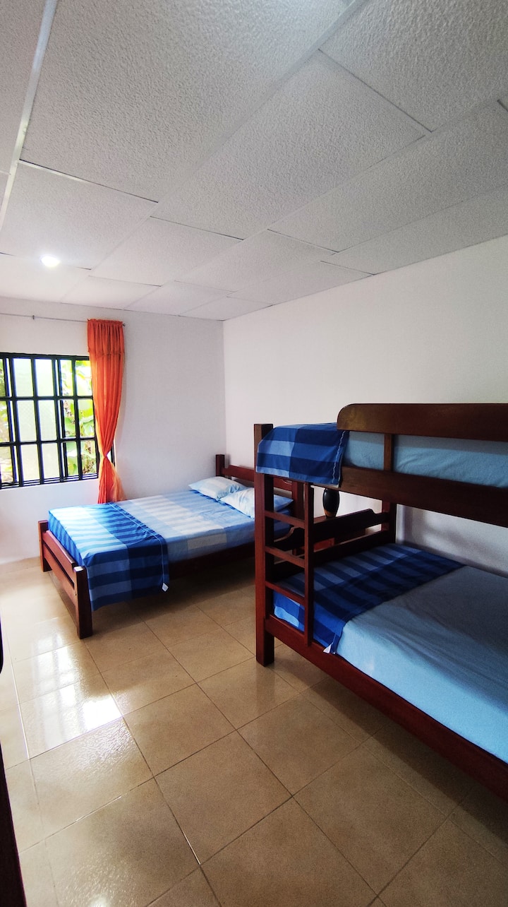 საძინებელი 1