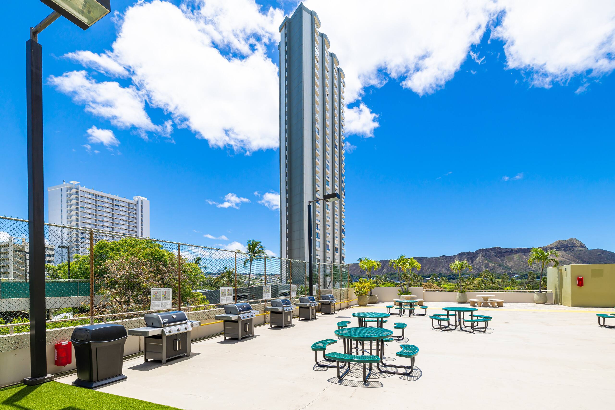 Great Ocean View, Parking, Steps to Waikiki Beach - Image 36