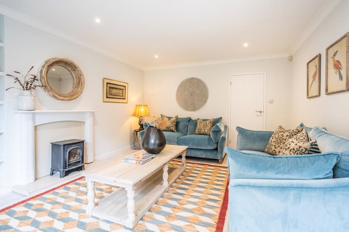 Immaculate 3 Br / 3 Bath In Aldeburgh - Aldeburgh
