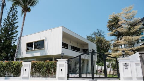 The NineMansion (Near Seaside)