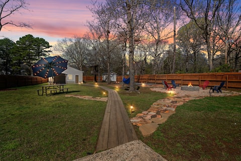 Pool Table*Game Room*Cozy Fire Pit/close to CLT
