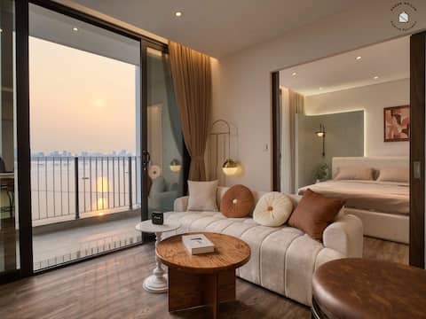 Amazing 180 Lakeview-Bathtub-2BR Apartment-Central