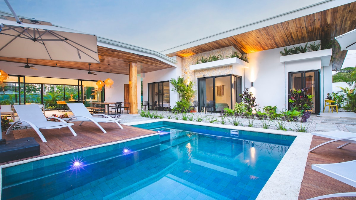 Villa in La Fortuna · ★4.97 · 6 bedrooms · 10 beds · 6 bathrooms