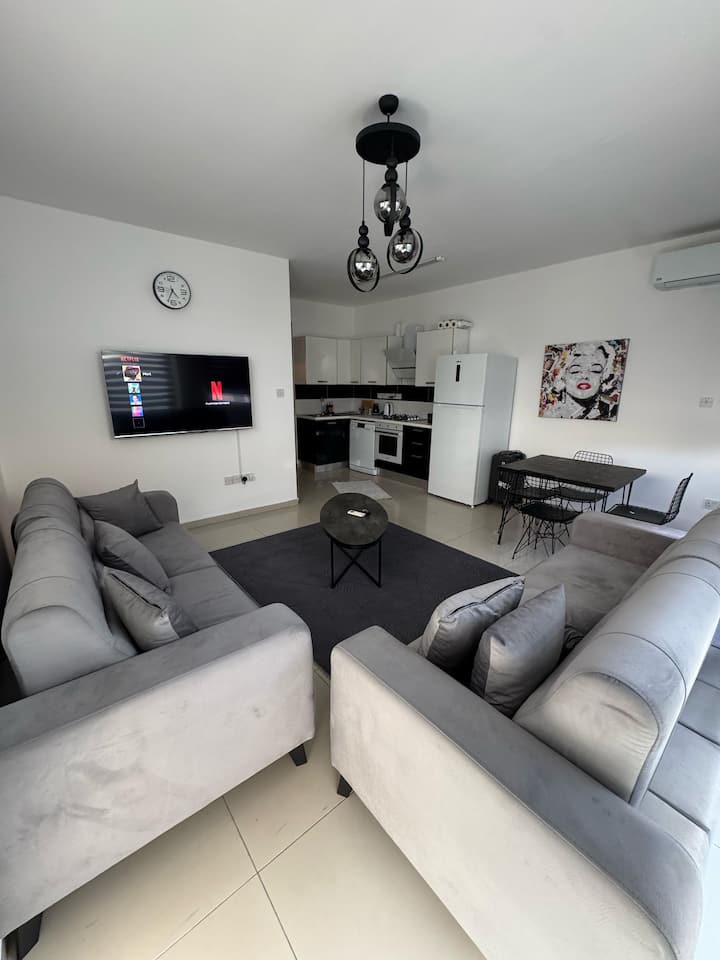Girne Yeni Limanda Denize 5dk - Girne