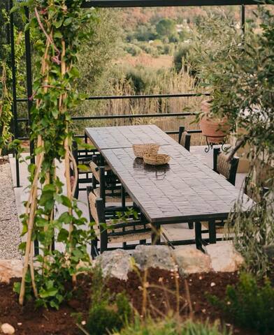 Villa con piscina e trulli, Ostuni Puglia gallery image 3