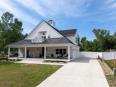 NEW! Heated Salt Water Pool, Hot Tub, 6B/6BA