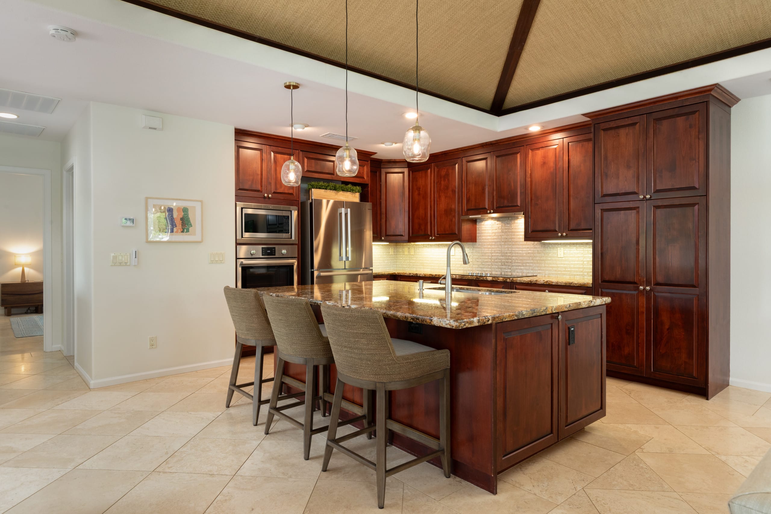 Home in Waimea · ★5.0 · 4 bedrooms · 7 beds · 3.5 baths - Image 7