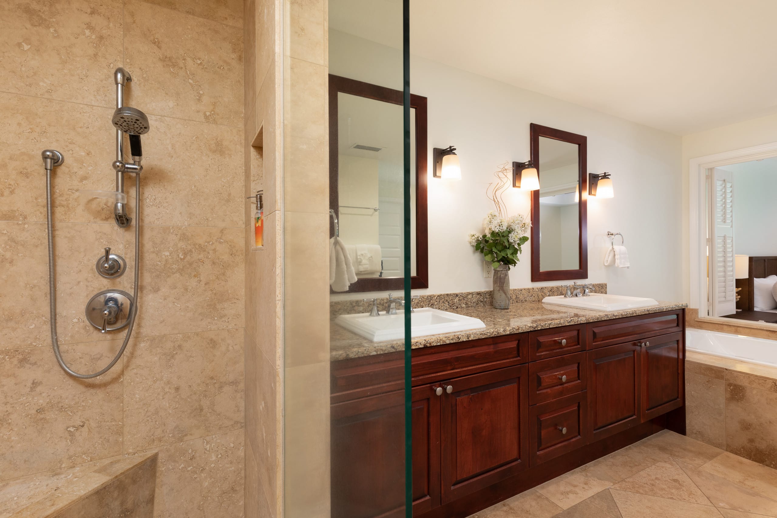 Home in Waimea · ★5.0 · 4 bedrooms · 7 beds · 3.5 baths - Image 24
