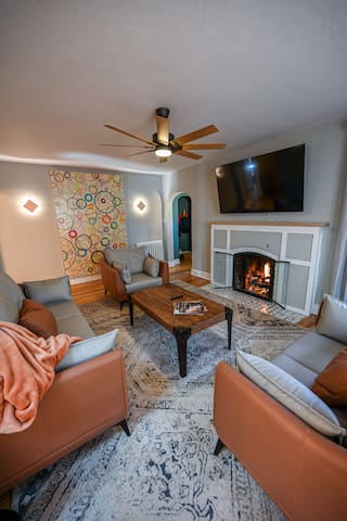 Luxury and Charm on Cherry Street gallery image 3