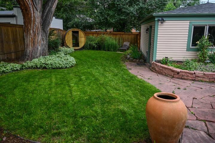 Luxury and Charm on Cherry Street gallery image 4