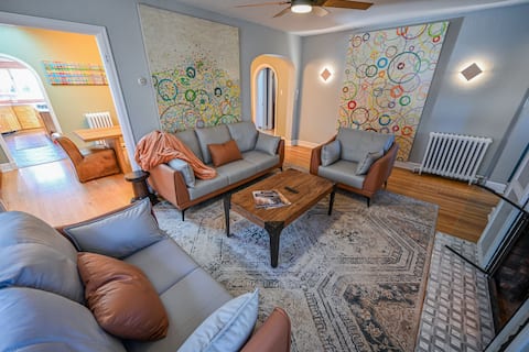 Successful Airbnb property: Luxury and Charm on Cherry Street in Hale