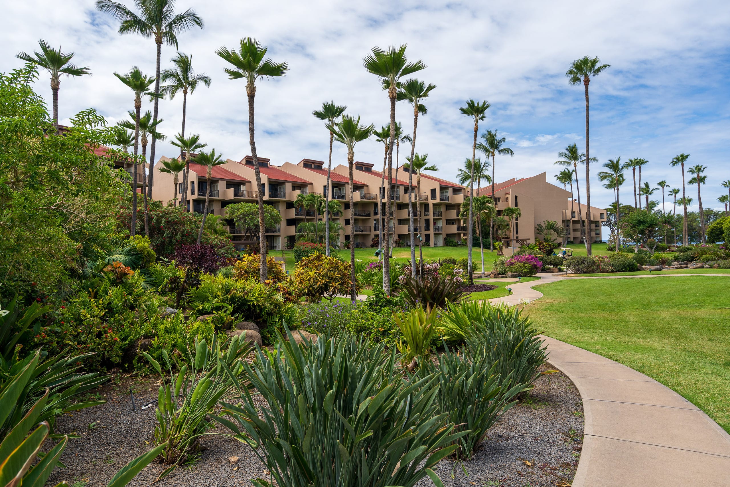 Condo in Kihei · ★5.0 · 1 bedroom · 2 beds · 2 private baths - Image 35